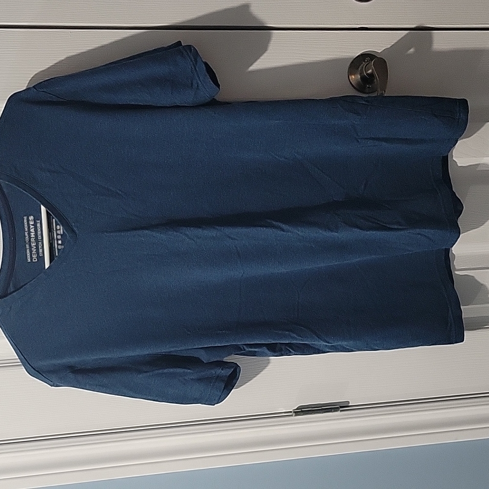 🛑264.  Men Denver hayes shirt heated blue sizr large